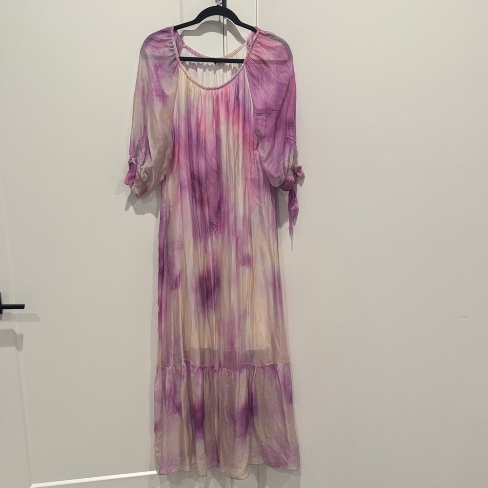 Chic Long Sleeve Dress in Purple and Cream